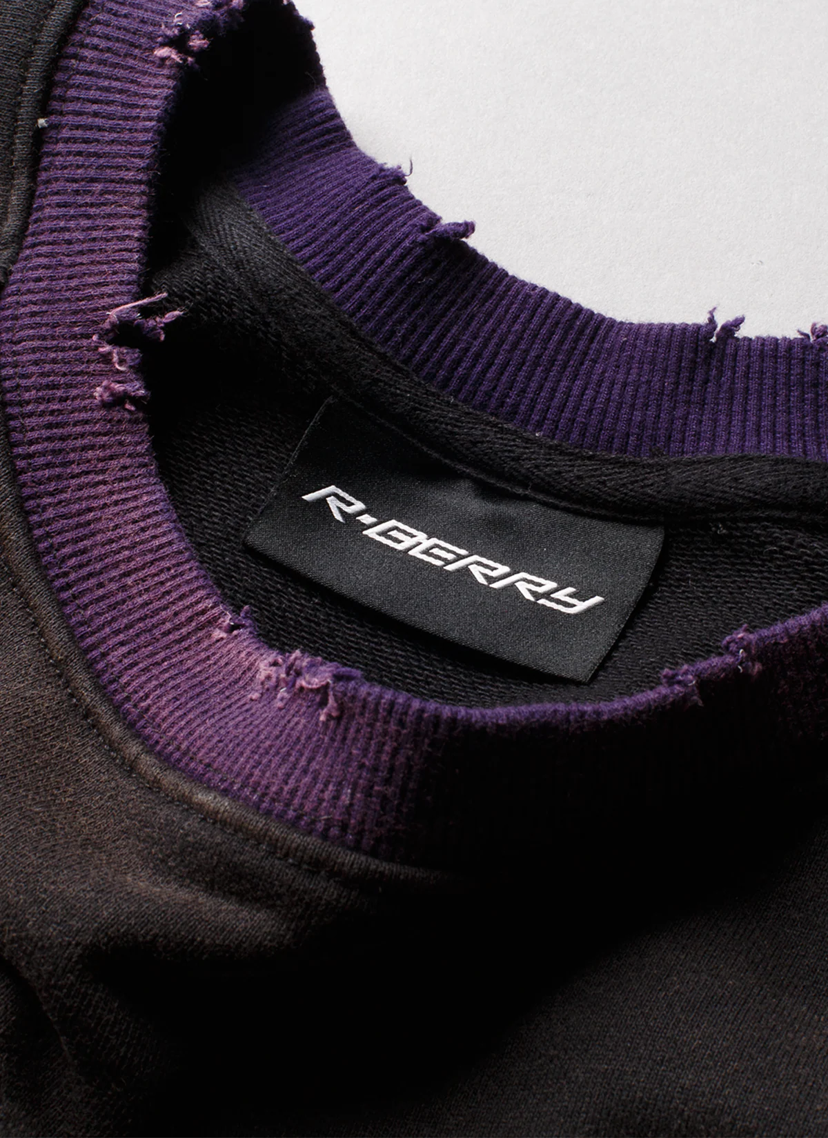 GV Gallery Sulfur Crewneck Washed Black - Image 4
