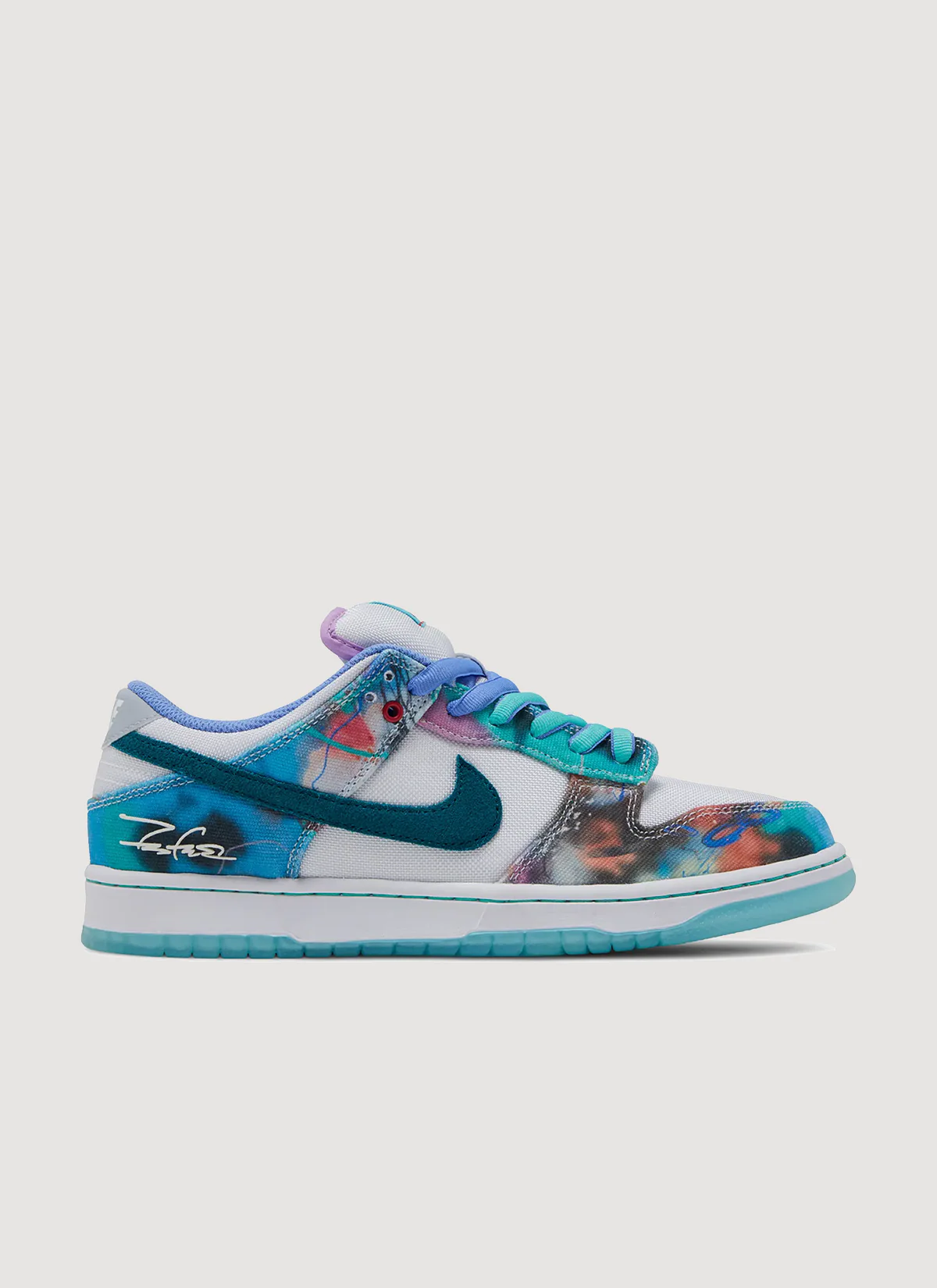 Nike Futura Laboratories Dunk Low SB Bleaced Aqua