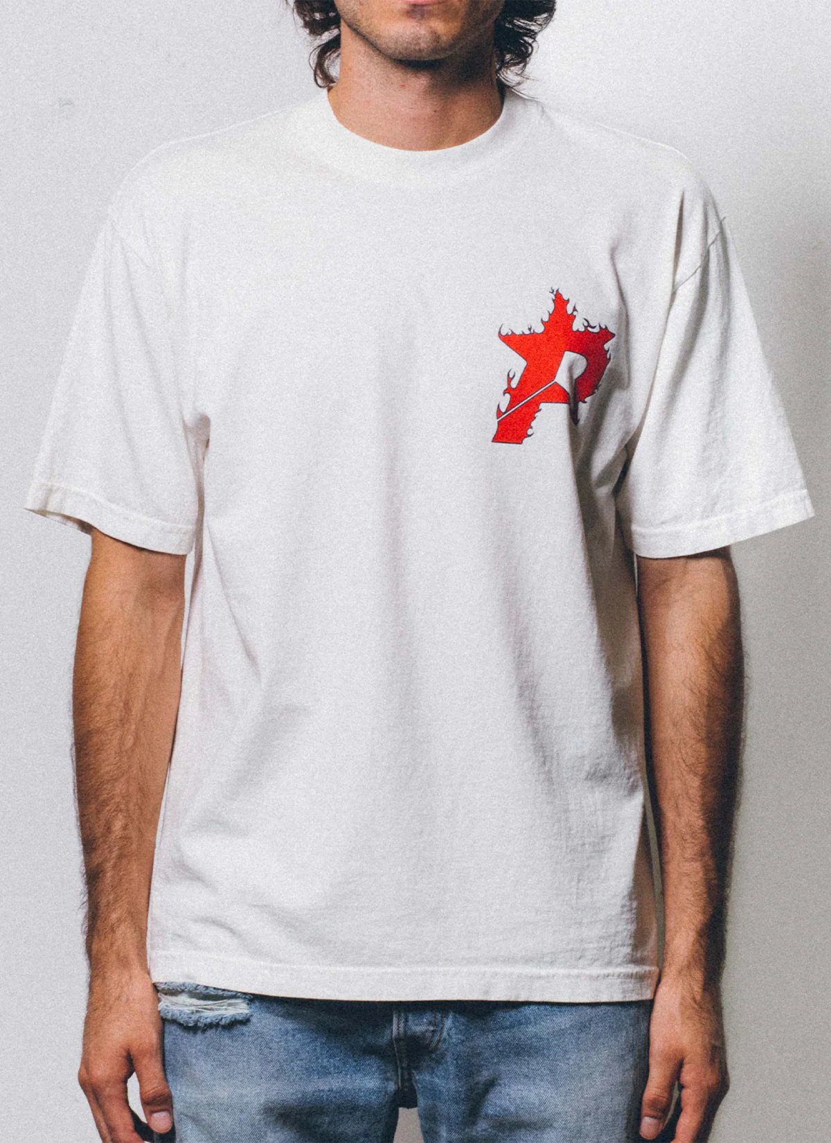Pieces P Star Flame Tee Off White Scarlet - Image 5